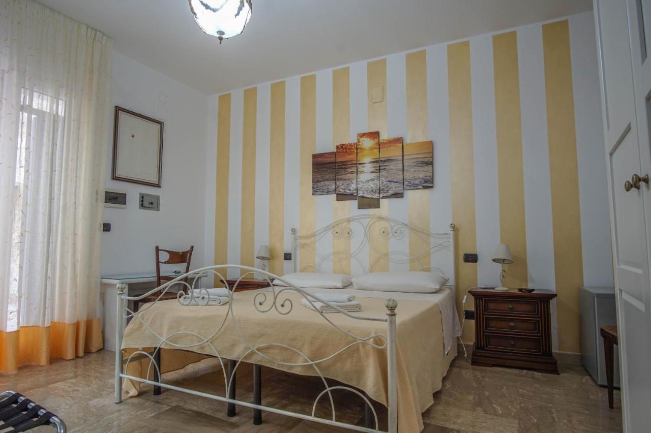B&B Le Terrazze Mola di Bari Eksteriør bilde
